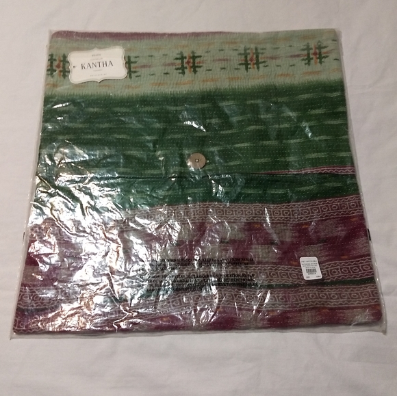 Pottery Barn Kantha Pillow Cover - Picture 2 of 3